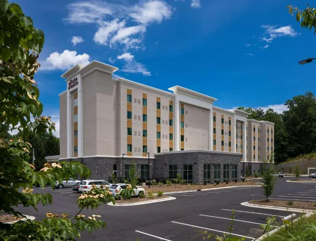 Hampton Inn & Suites Asheville Biltmore Village hotel detail image 1