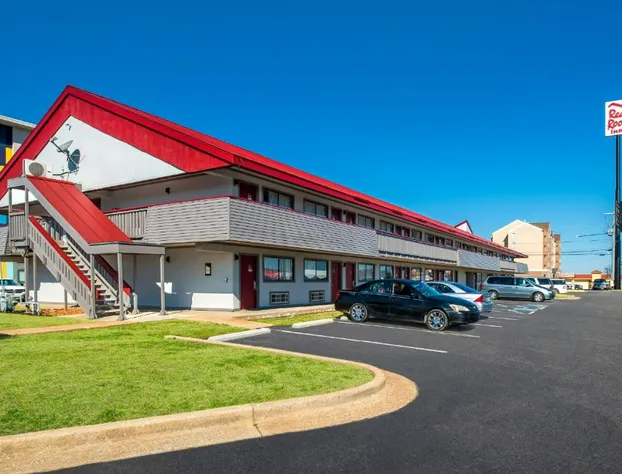 Red Roof Inn Chattanooga - Hamilton Place hotel detail image 3