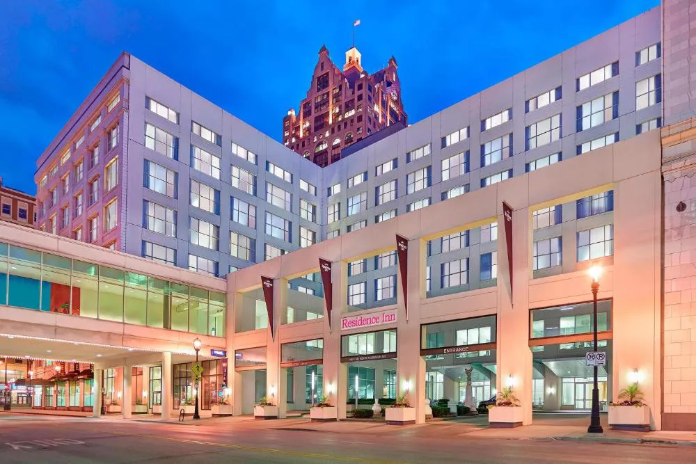 Residence Inn Milwaukee Downtown by Marriott hotel hero