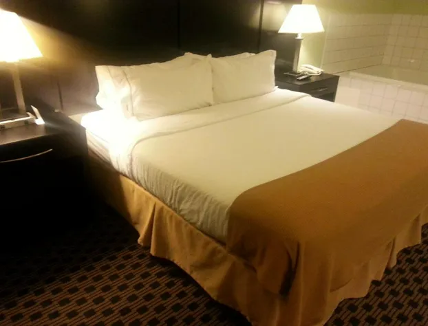 Holiday Inn Express Indianapolis - Southeast by IHG hotel detail image 4