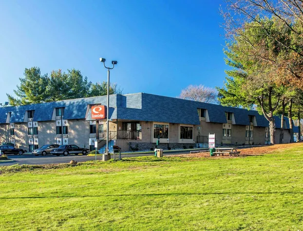 Econo Lodge Milldale - Southington hotel detail image 3