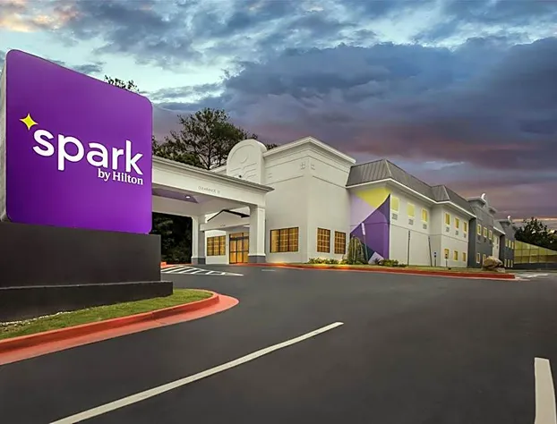 Spark by Hilton Duluth hotel detail image 1