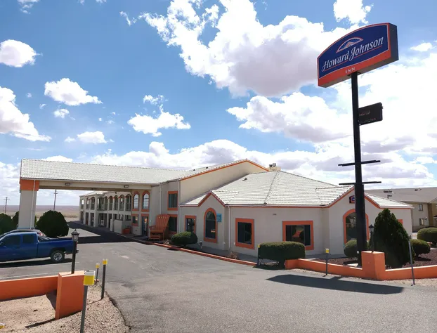 Howard Johnson by Wyndham Holbrook hotel detail image 1