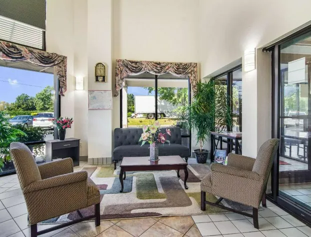 Econo Lodge Garner - Raleigh hotel detail image 4