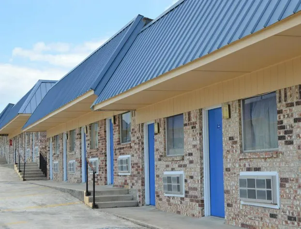 Americas Best Value Inn Gainesville, TX hotel detail image 3