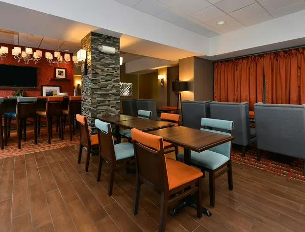 Hampton Inn Chicago-Carol Stream hotel detail image 3