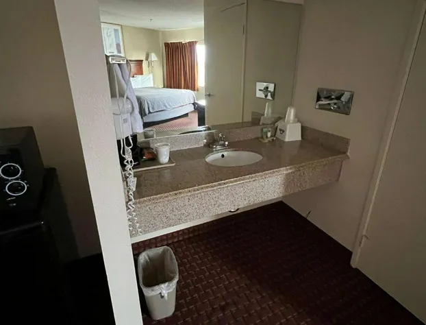 Days Inn & Suites by Wyndham Rancho Cordova hotel detail image 3