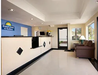 Days Inn & Suites by Wyndham Rancho Cordova hotel detail image 2