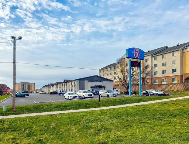 Motel 6 Cedar Rapids, IA - Airport hotel detail image 2