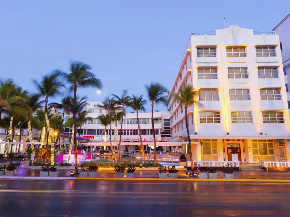 Clevelander Hotel – Adults Only hotel hero
