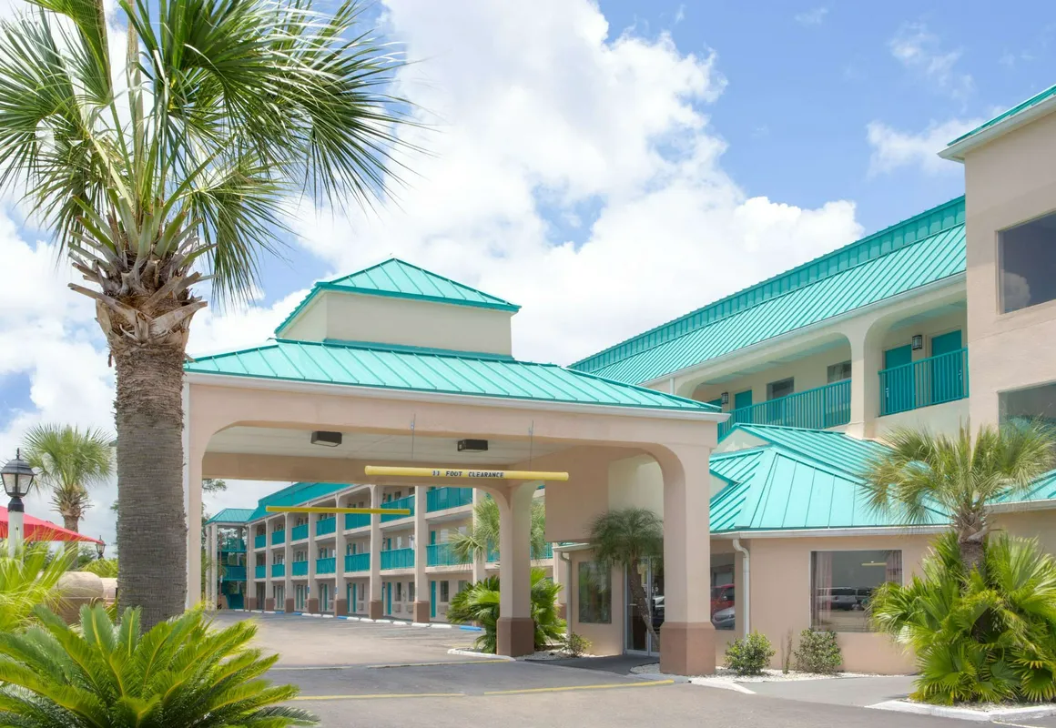Days Inn by Wyndham Gulfport hotel hero