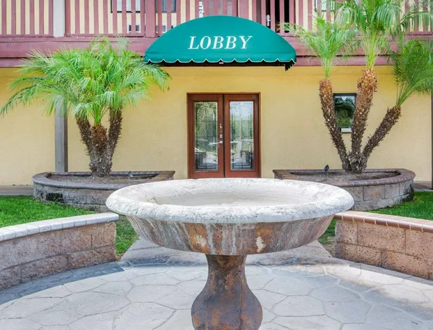 Quality Inn San Bernardino - Loma Linda hotel detail image 4