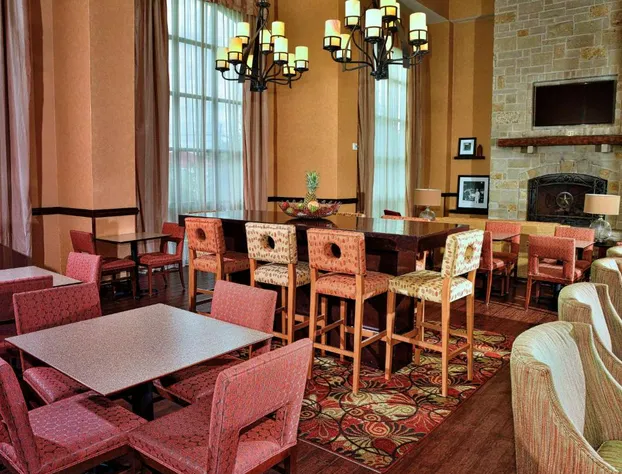 Hampton Inn & Suites Fredericksburg hotel detail image 1