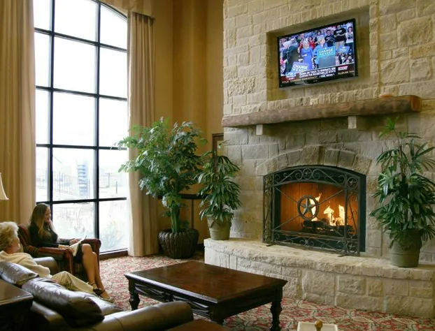 Hampton Inn & Suites Fredericksburg hotel detail image 4