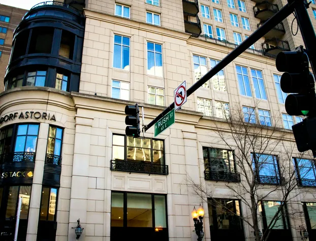 Waldorf Astoria Chicago hotel detail image 4