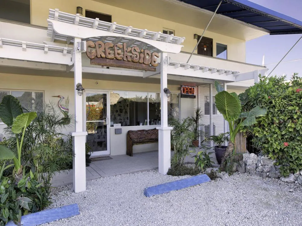 Creekside Inn hotel hero