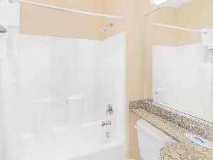 Microtel Inn & Suites by Wyndham Aransas Pass/Corpus Christi hotel detail image 3