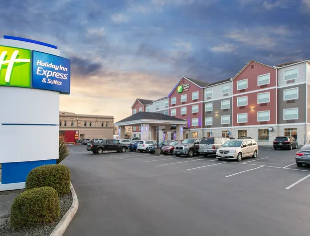 Holiday Inn Express Hotel & Suites Seaside-Convention Center by IHG hotel detail image 1