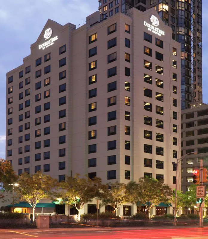 DoubleTree by Hilton Hotel & Suites Jersey City hotel hero