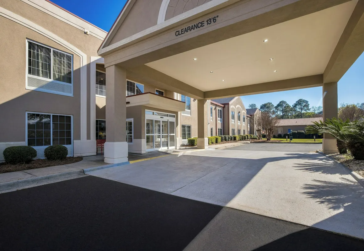 Red Roof Inn & Suites Albany, GA hotel hero