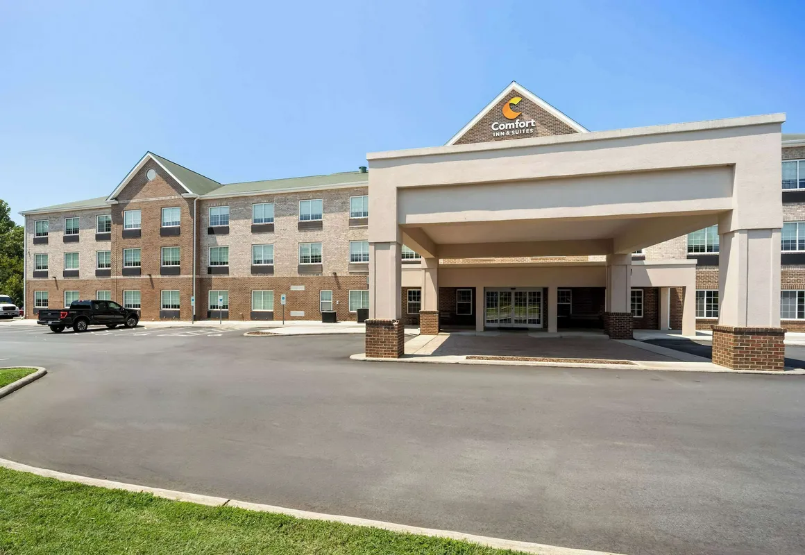 Comfort Inn & Suites High Point - Archdale hotel hero