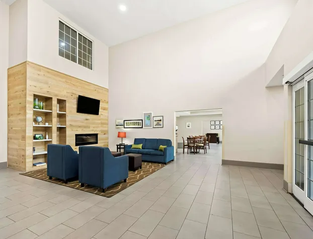 Comfort Inn & Suites High Point - Archdale hotel detail image 4