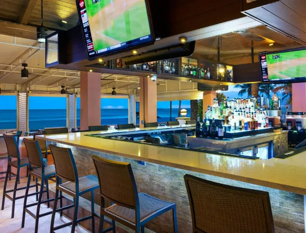 Hollywood Beach Marriott hotel detail image 1