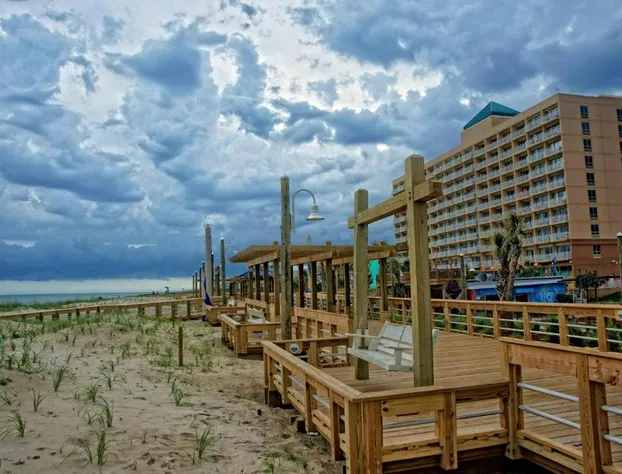 Courtyard Carolina Beach Oceanfront hotel detail image 3
