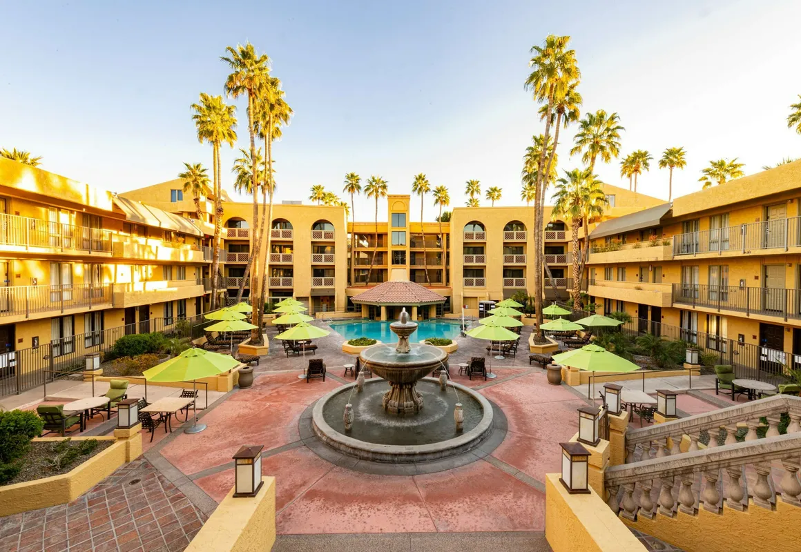 Hilton Phoenix Resort at the Peak hotel hero