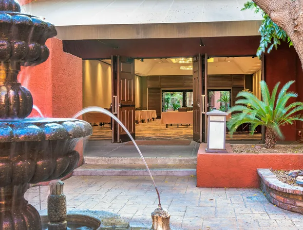 Hilton Phoenix Resort at the Peak hotel detail image 3