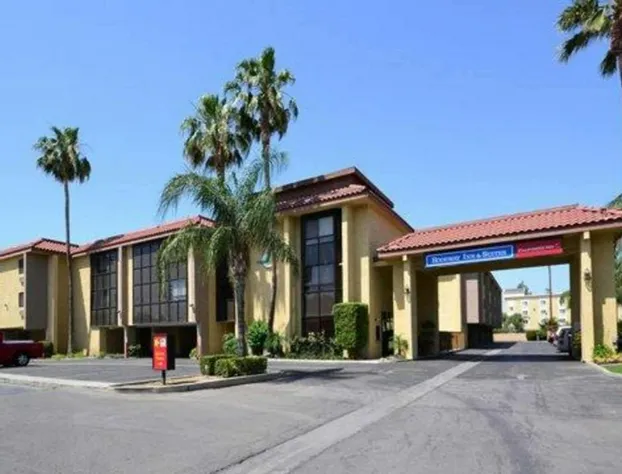 California Inn and Suites Bakersfield hotel detail image 1