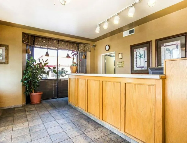 California Inn and Suites Bakersfield hotel detail image 4