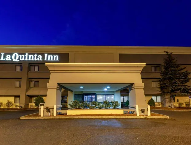 La Quinta Inn by Wyndham Detroit Canton hotel detail image 2