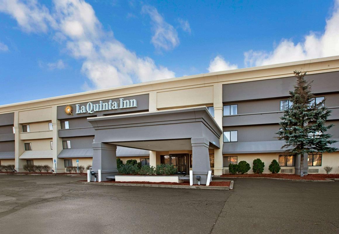 La Quinta Inn by Wyndham Detroit Canton hotel hero