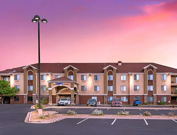 Comfort Suites Castle Rock hotel detail image 2