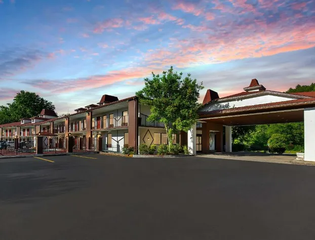 Days Inn by Wyndham Helen hotel detail image 2