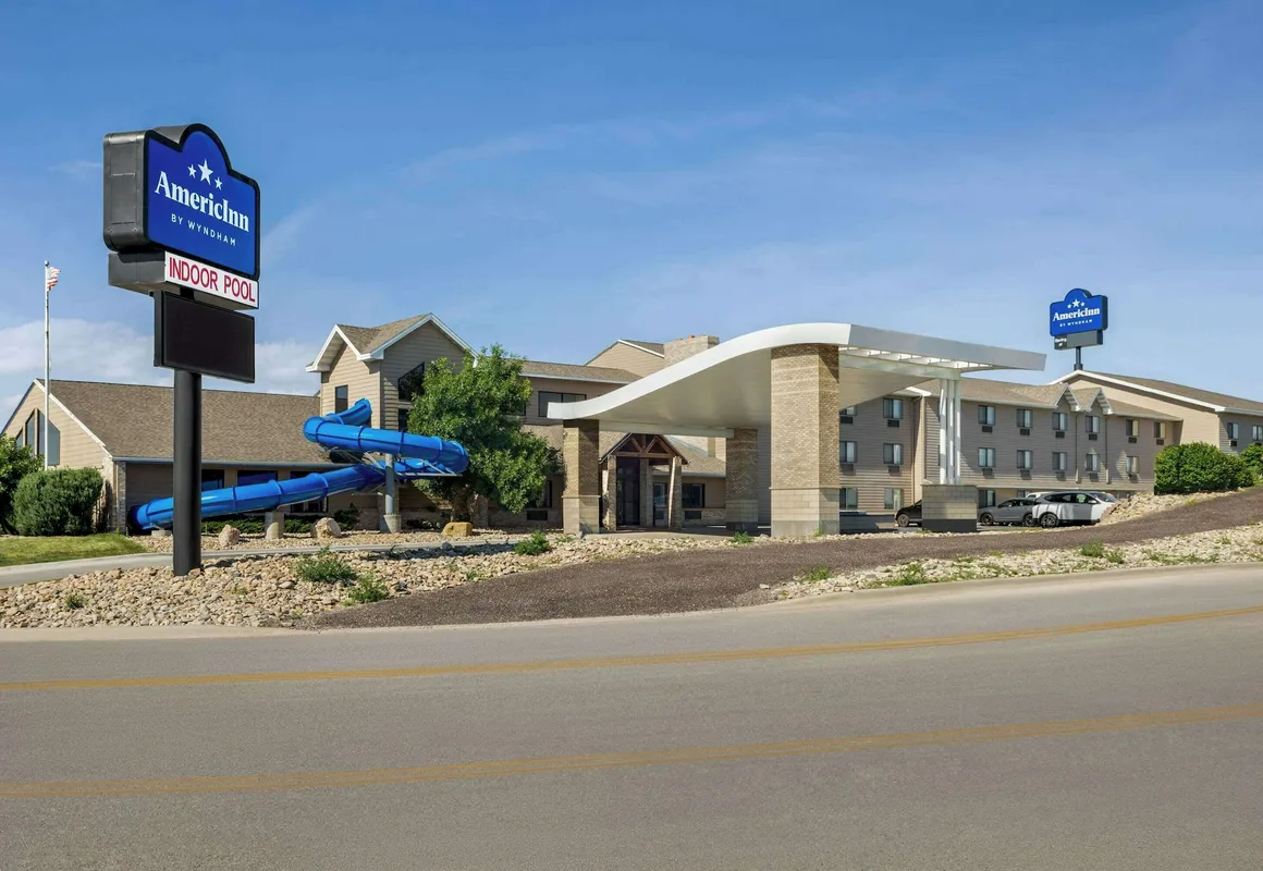 AmericInn by Wyndham Rapid City hotel hero