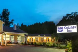 Knights Inn Bracebridge hotel hero