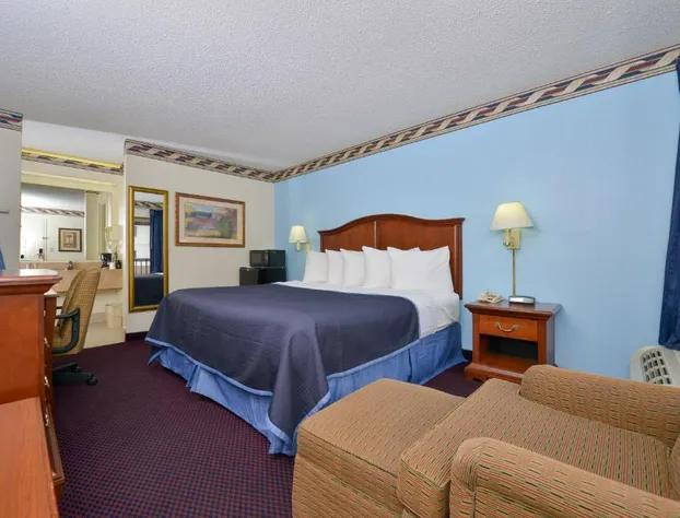 Howard Johnson by Wyndham Savannah GA hotel detail image 3