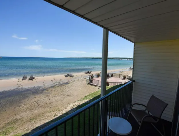 Best Western Plus Dockside Waterfront Inn hotel detail image 3