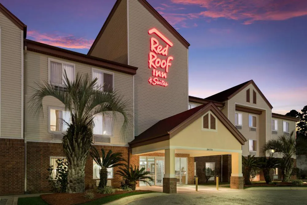 Red Roof Inn & Suites Pensacola East - Milton hotel hero