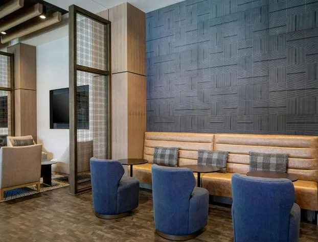 Dallas/Addison Marriott Quorum by the Galleria hotel detail image 2