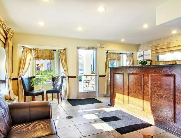 Days Inn by Wyndham Market Center Dallas Love Field hotel detail image 3