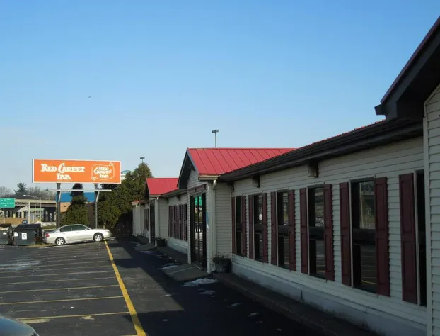 Red Carpet Inn North Syracuse hotel detail image 2