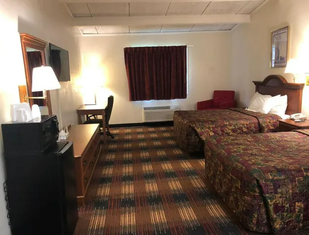 Red Carpet Inn North Syracuse hotel detail image 3