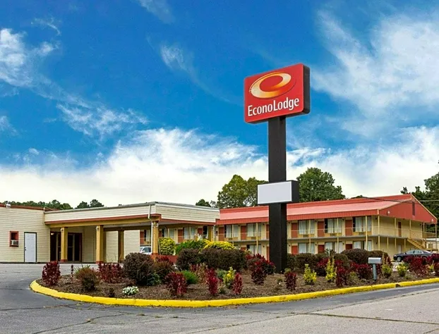 Econo Lodge Petersburg - Fort Lee hotel detail image 1