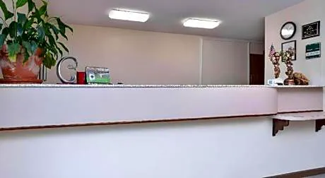 Baymont by Wyndham Acworth hotel hero