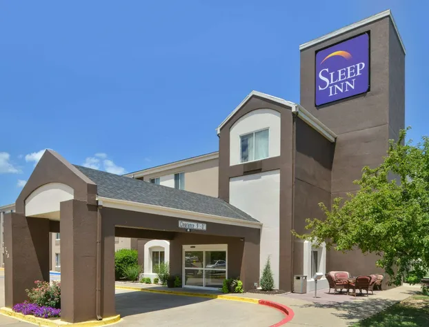 Sleep Inn Fayetteville North hotel detail image 1