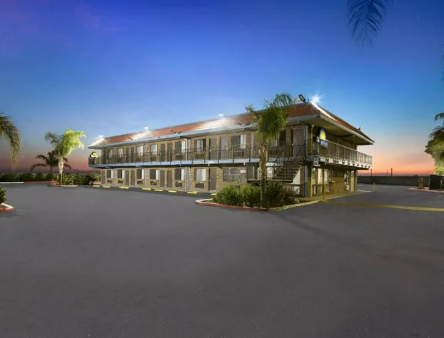 Days Inn by Wyndham Lost Hills hotel detail image 3