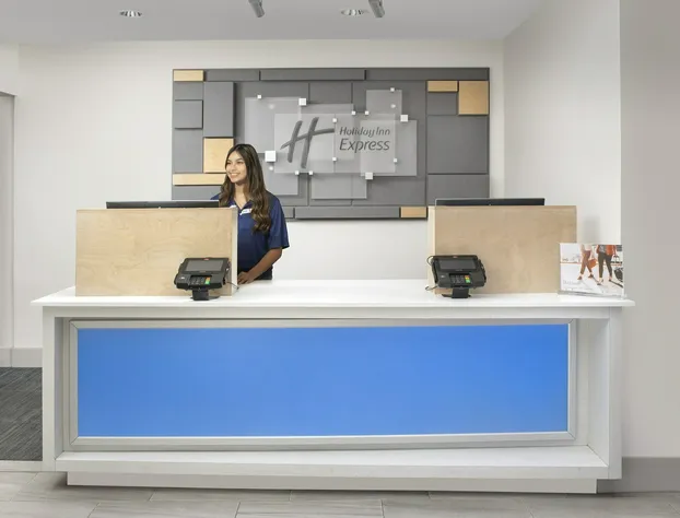 Holiday Inn Express San Antonio N-Riverwalk Area by IHG hotel detail image 2